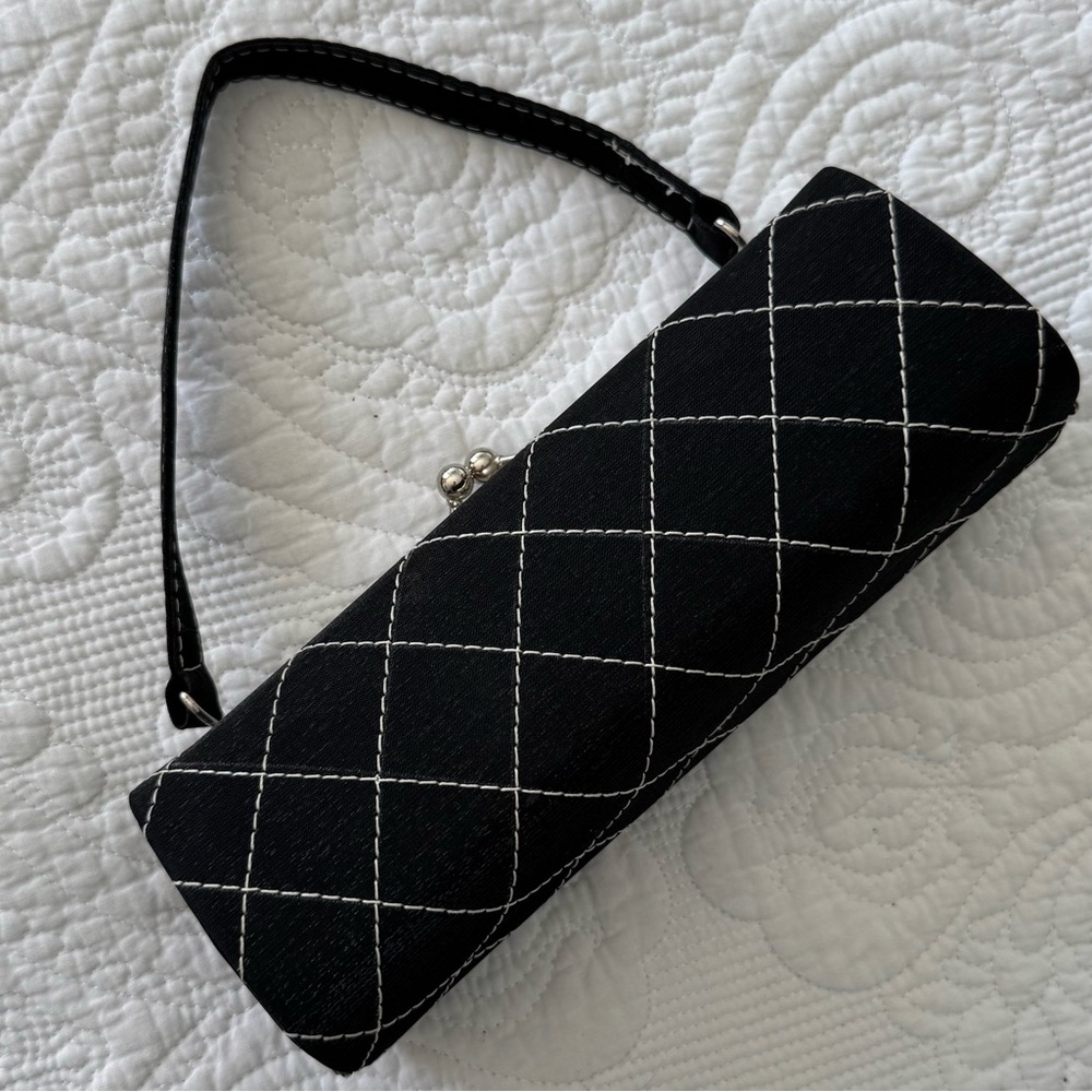 Urban Outfitters Black Stitched Kiss Lock Wristlet